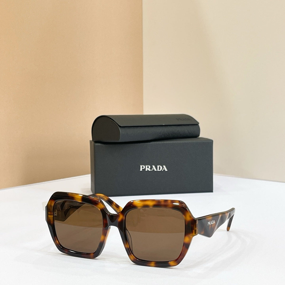 Prada Sunglasses – SPR28Z